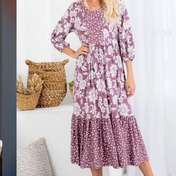 New Boutique Bohemian Dress - Picture 4 of 5